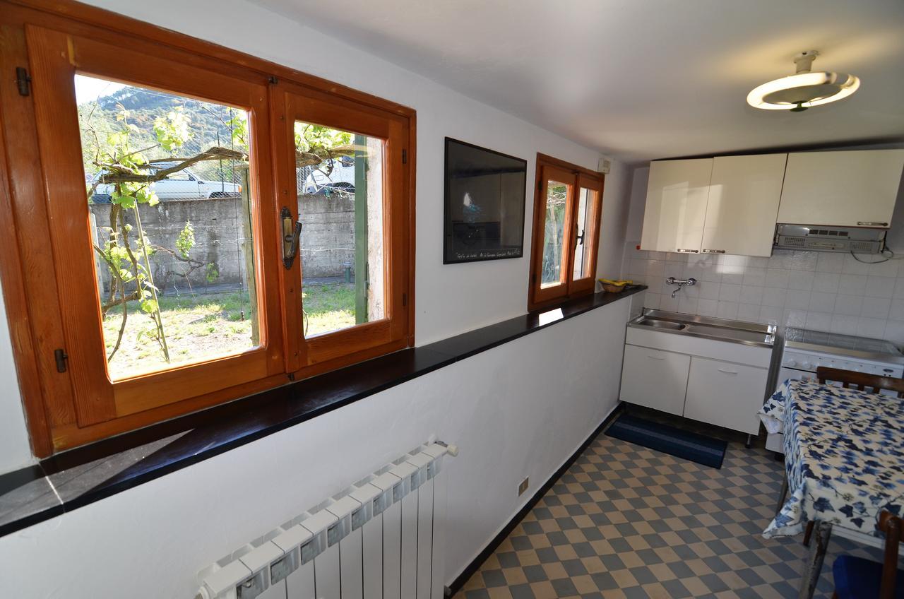 Lobster Cottage Apartment Леванто Екстер'єр фото