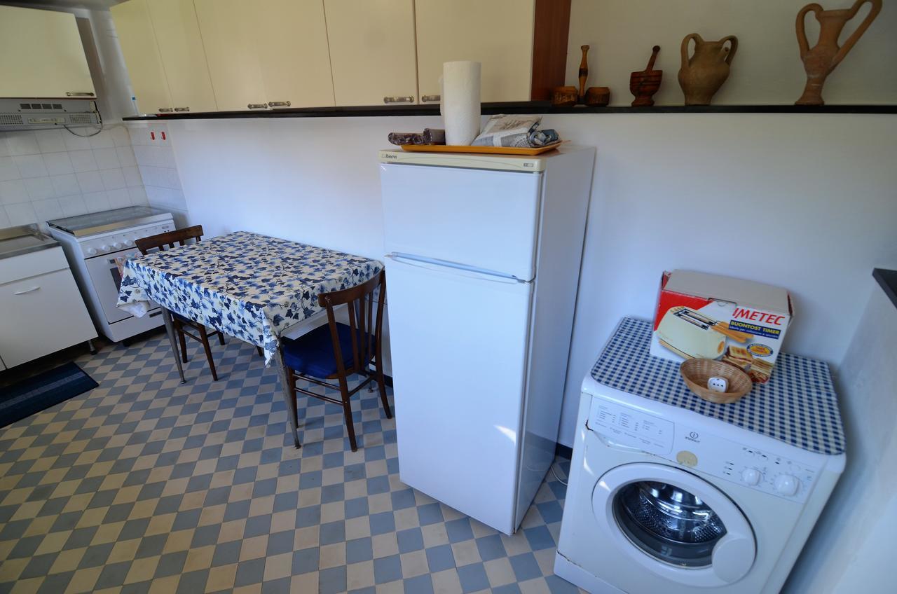 Lobster Cottage Apartment Леванто Екстер'єр фото