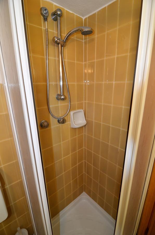 Lobster Cottage Apartment Леванто Екстер'єр фото